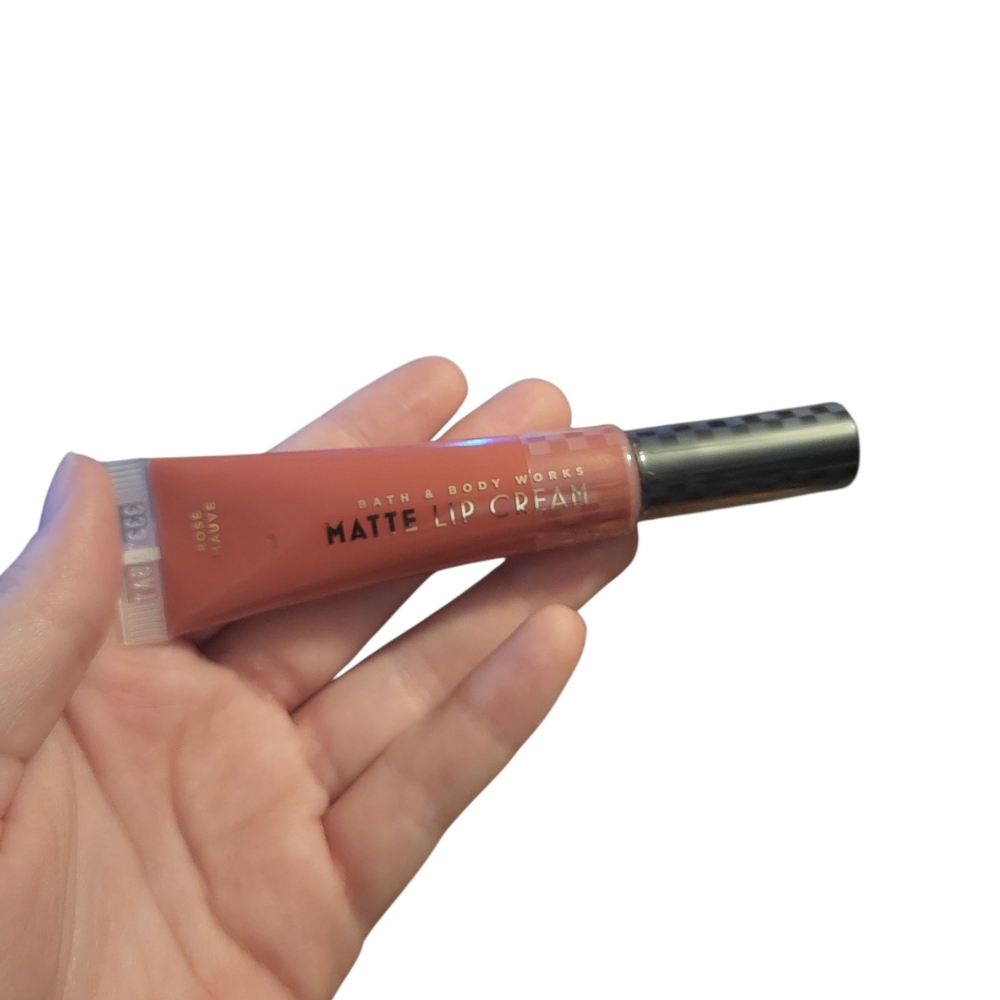 Bath & Body Works Matte Lip Cream - Rose Mauve
